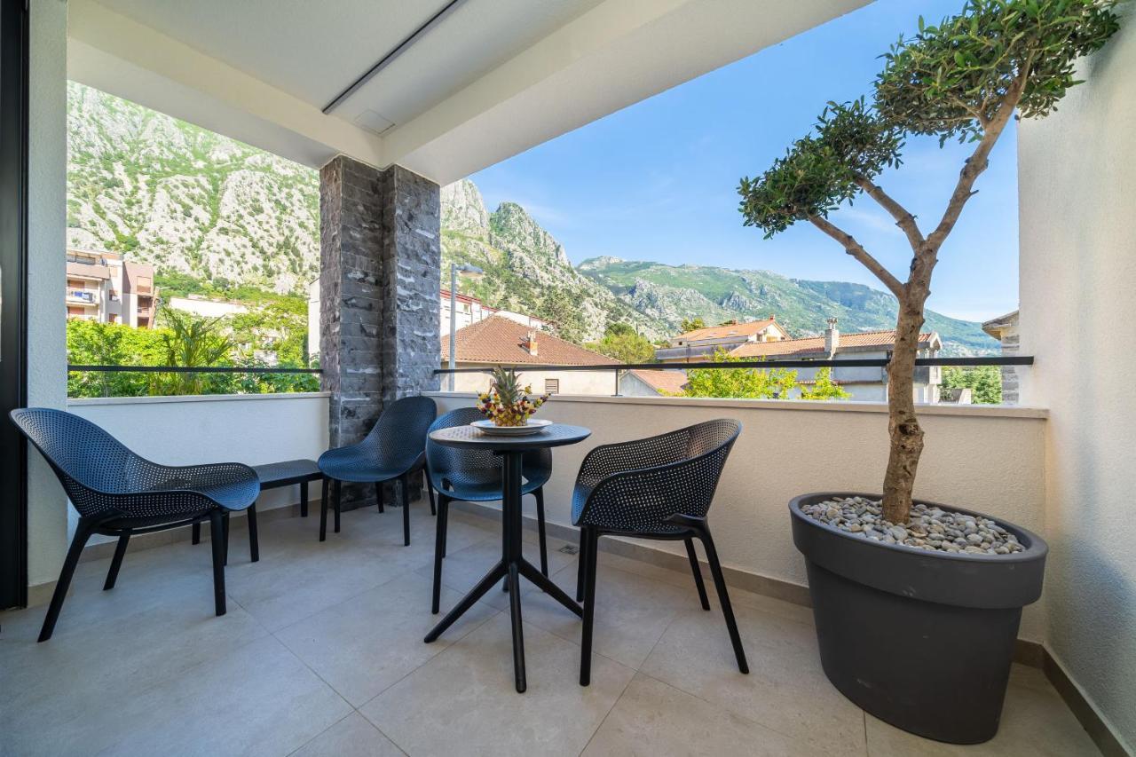 C Group Apartments Kotor Kültér fotó